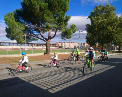 Actividad de BTT en la Albuera con motivo de la Jornada del Deporte Segoviano 2021.